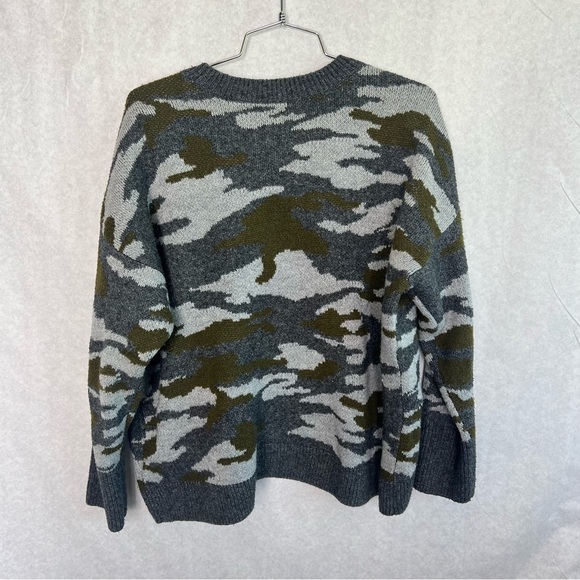 Vince Camuto Sweater camouflage grey green medium - Picture 2 of 6
